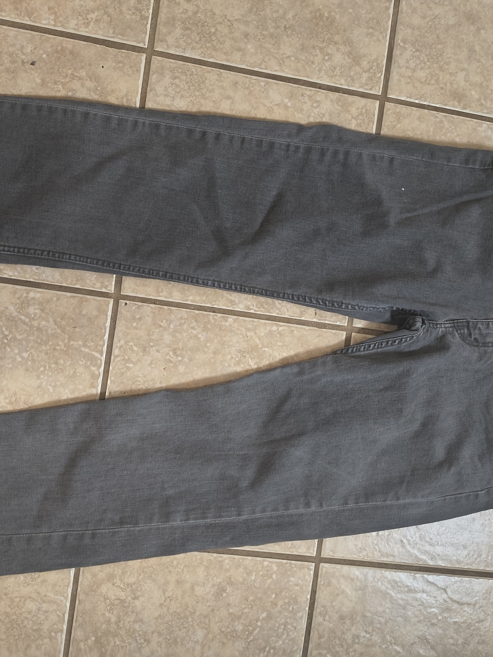 Levi's Men's Charcoal Gray Chinos